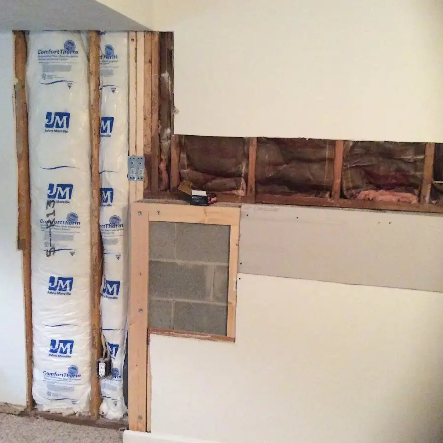 Wall insulation replacement during Structural Drying in Willowick